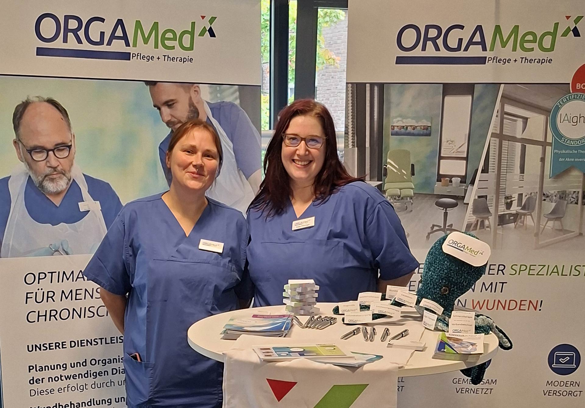 ORGAMed Messestand und Mitarbeiter auf dem Herner Wundforum 2025